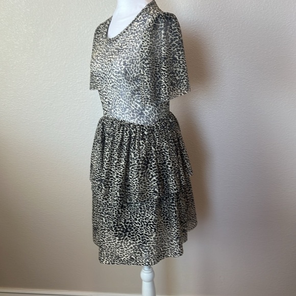 Zara leopard print tiered mini dress sheer bodice, short sleeves round neckline - Picture 5 of 11